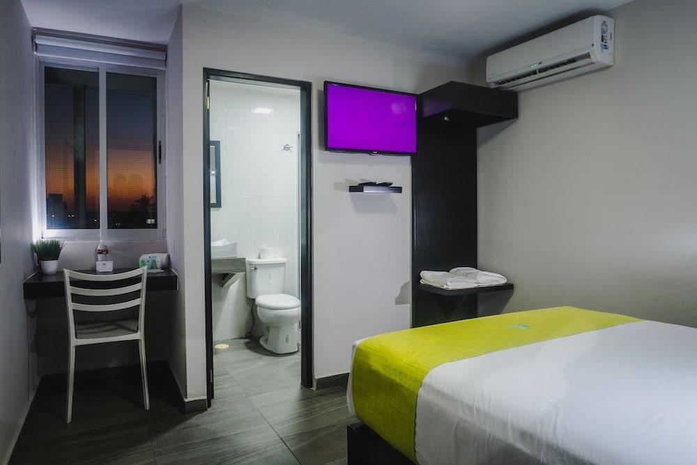 Hotel Careyes Коацакоалкос Екстериор снимка